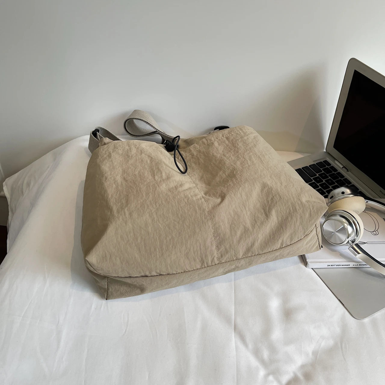 Handbags for women. Leisure big bag female 2025 new fashion cloth shoulder bag large capacity bucket bag commuter messenger bag