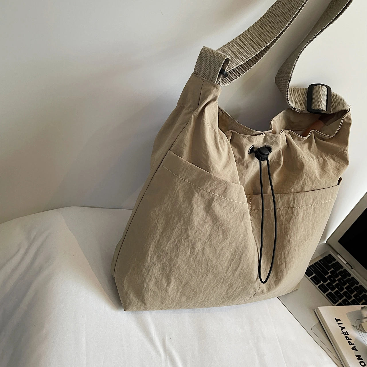 Handbags for women. Leisure big bag female 2025 new fashion cloth shoulder bag large capacity bucket bag commuter messenger bag