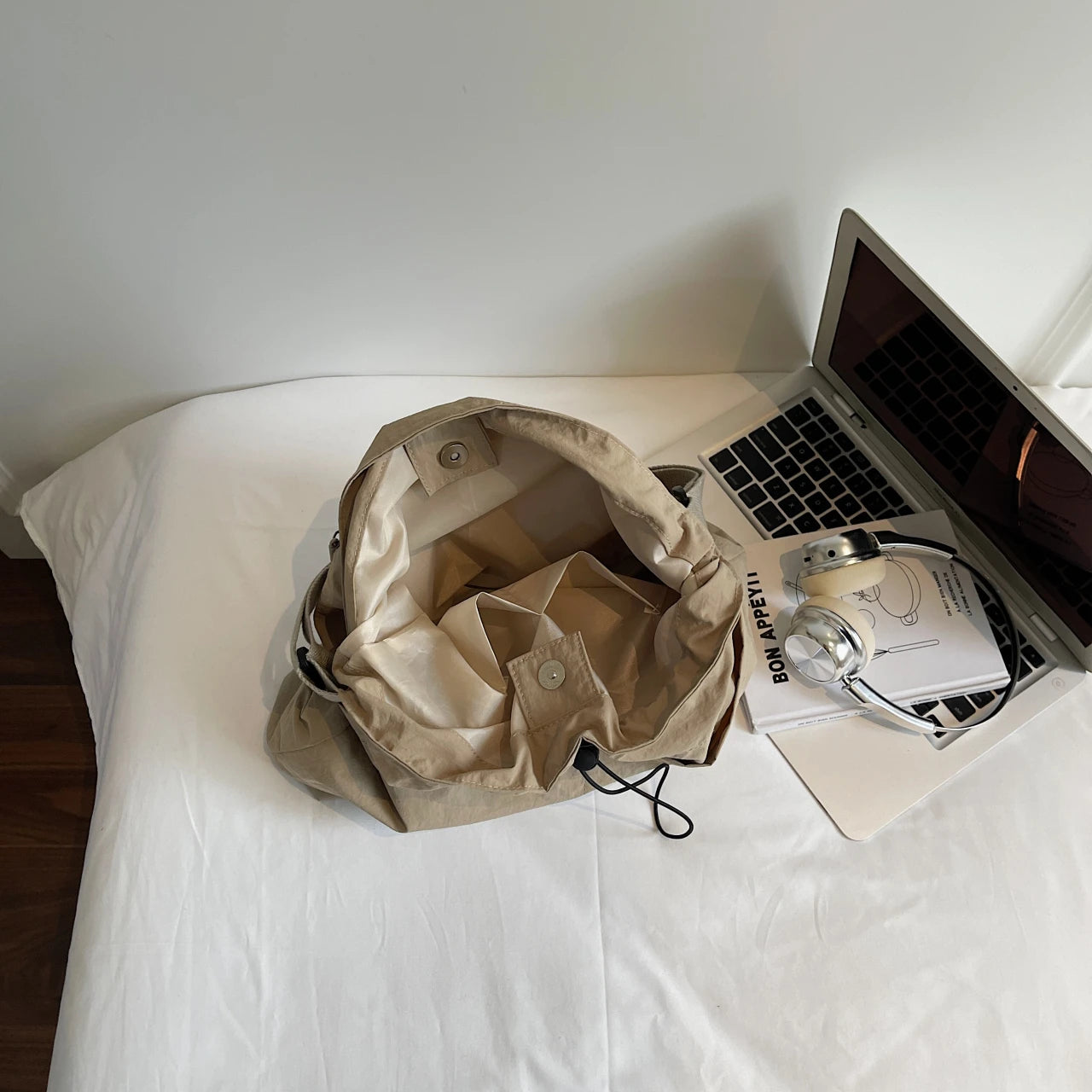 Handbags for women. Leisure big bag female 2025 new fashion cloth shoulder bag large capacity bucket bag commuter messenger bag